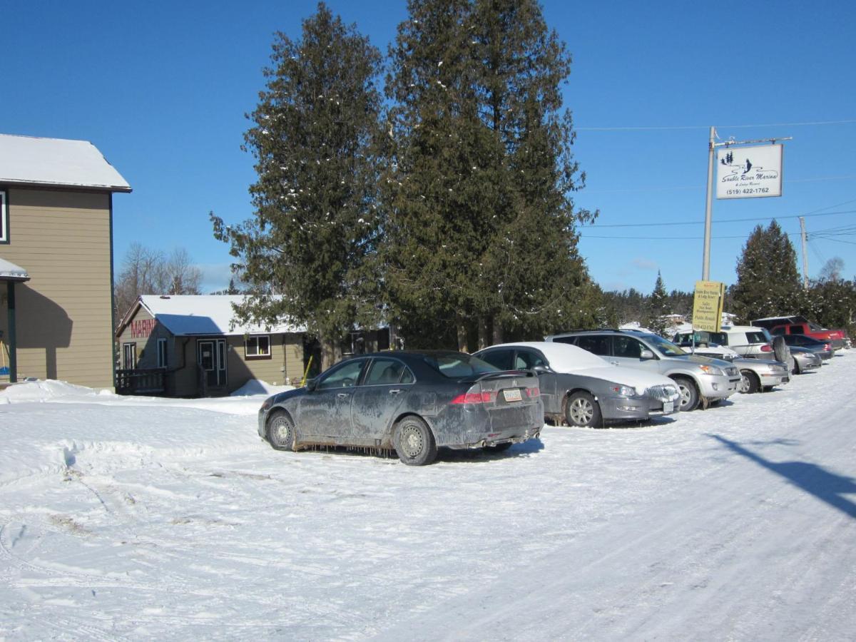 Sauble River Marina And Lodge Resort Sauble Beach Eksteriør bilde