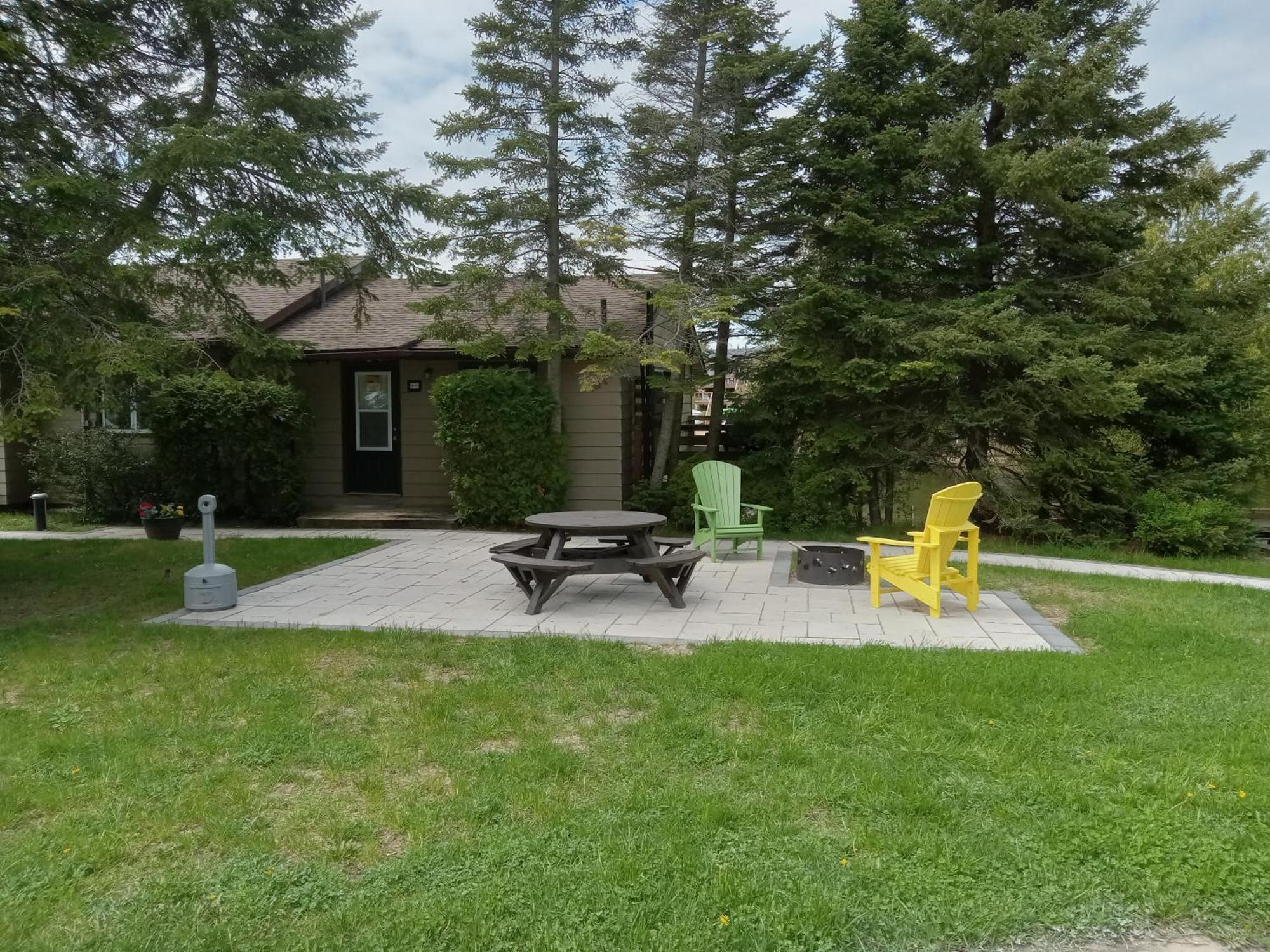 Sauble River Marina And Lodge Resort Sauble Beach Eksteriør bilde