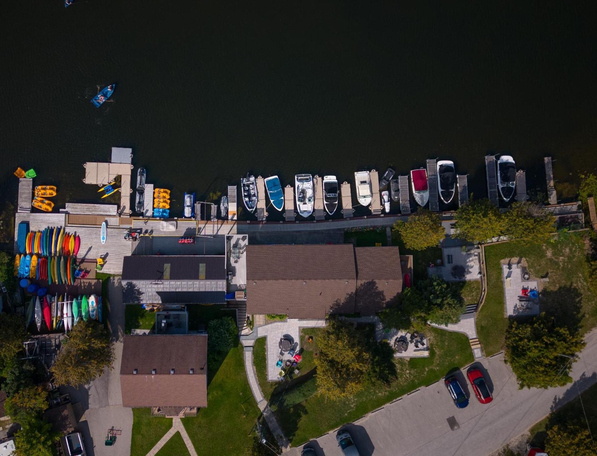 Sauble River Marina And Lodge Resort Sauble Beach Eksteriør bilde