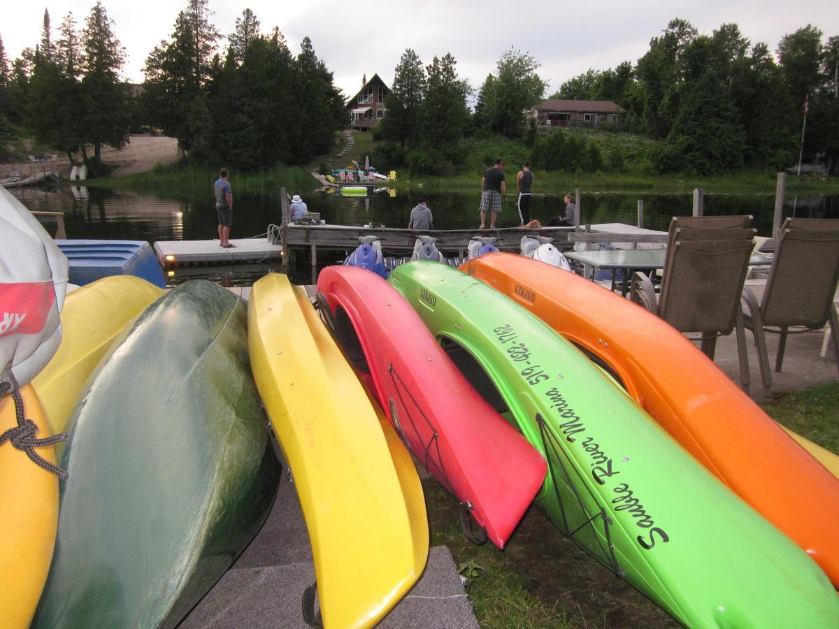Sauble River Marina And Lodge Resort Sauble Beach Eksteriør bilde