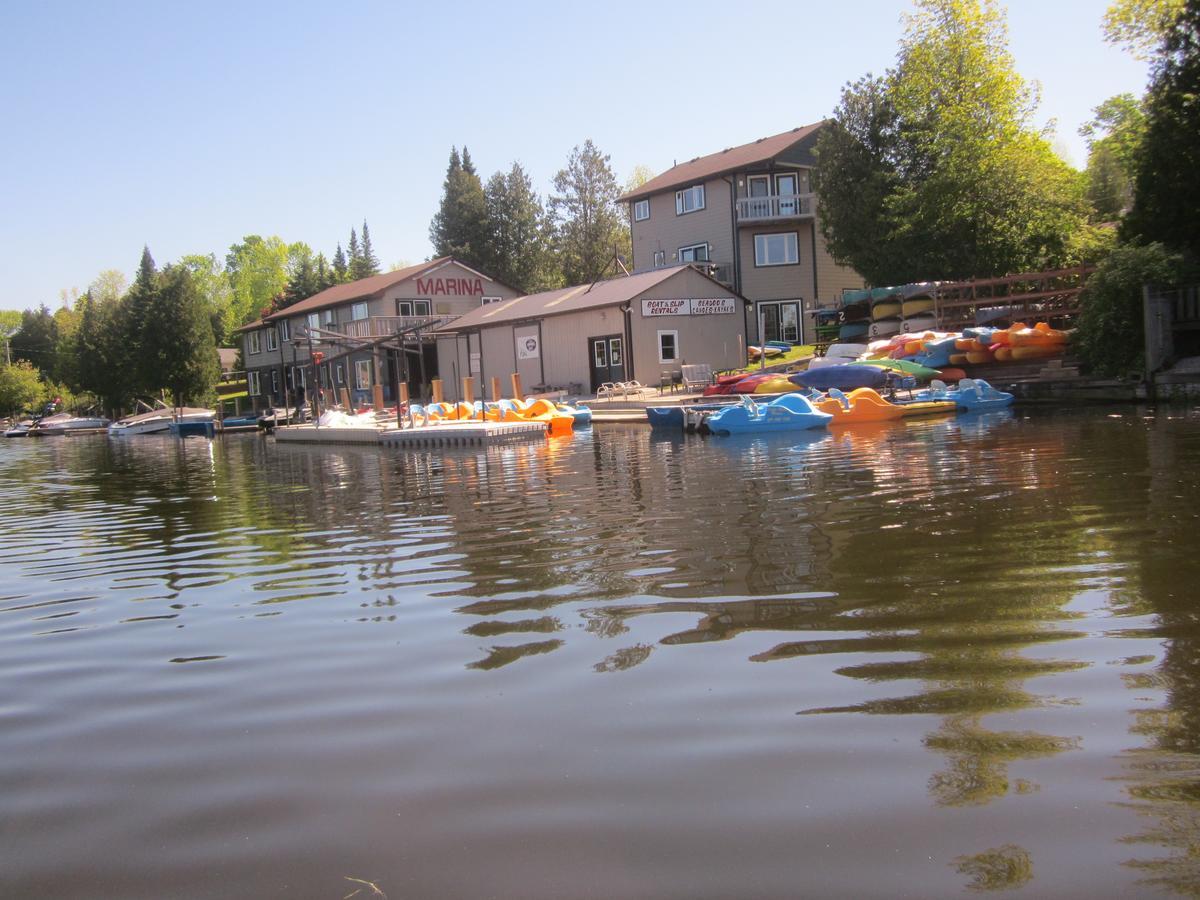 Sauble River Marina And Lodge Resort Sauble Beach Eksteriør bilde