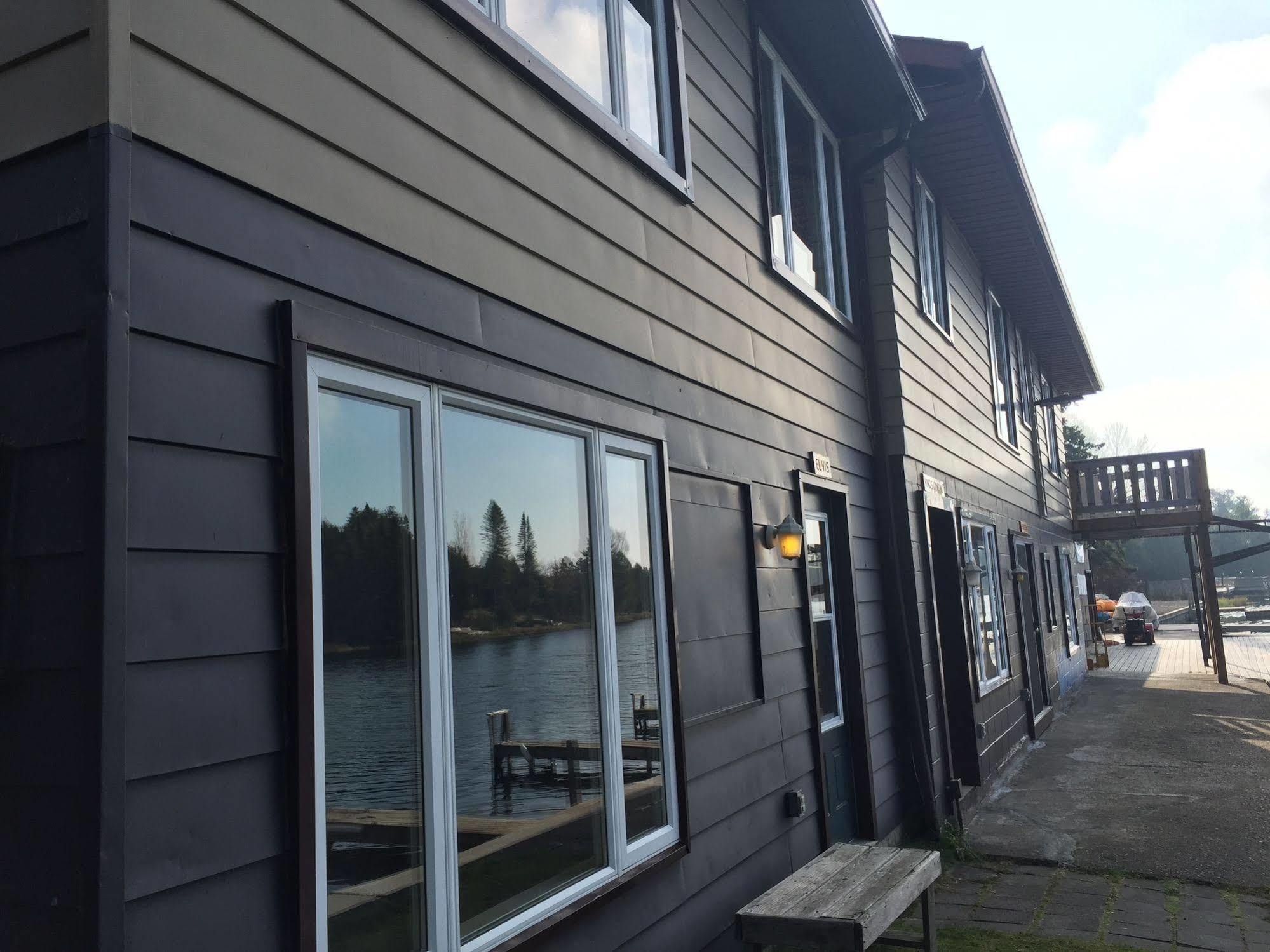 Sauble River Marina And Lodge Resort Sauble Beach Eksteriør bilde